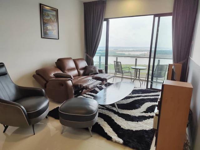 Bay Point @ Country Garden Danga Bay 1