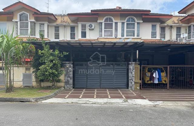 Double Storey Jalan Merpati Bandar Putra, Kulai 1