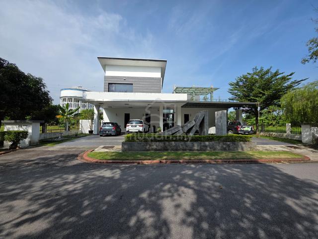 Modern Open Concept🔥 2 Storey Bungalow Bluwater Estate Seri Kembangan 1