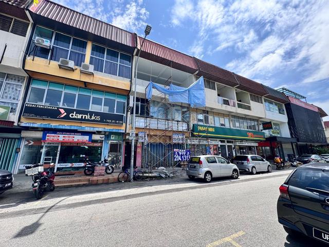 Ground Floor Shoplot Taman Sri Serdang, Seri Kembangan, Selangor 1