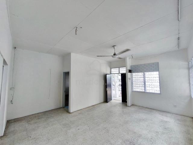 Newly Refurbished Single-Storey Semi-Detached House For Sale 1
