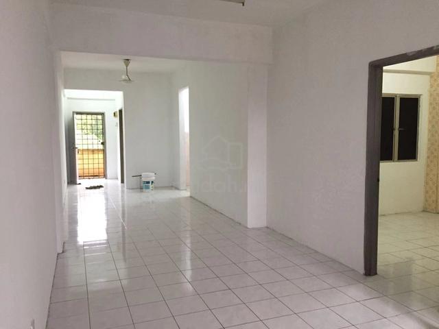 Pangsapuri Nilam Indah 4