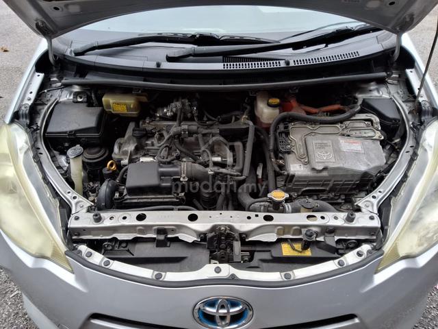 2012 Toyota PRIUS C 1.5 (HYBRID) NHP10R (A) - 5