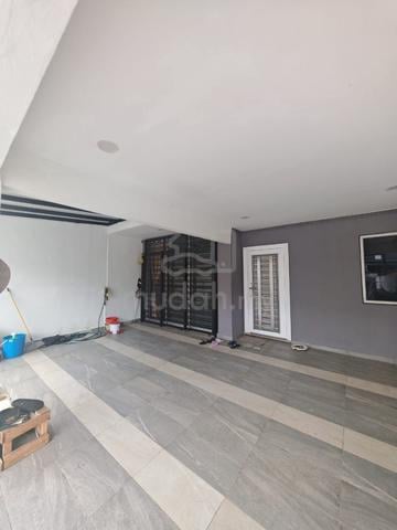 Fully Renovated 2 Storey Jalan Jelatang Megah Ria 1