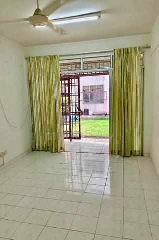 Kesturi Apartment (Taman Tasik Jaya) 2