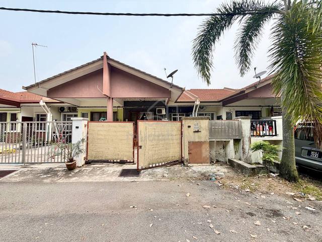 [FACING OPEN] Single Storey @ Taman Dato Hormat, Teluk Panglima Garang 1