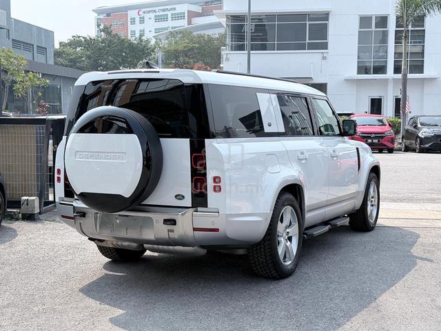 2023 Land Rover DEFENDER 130 X D300 3.0cc 8 SEAT - 4