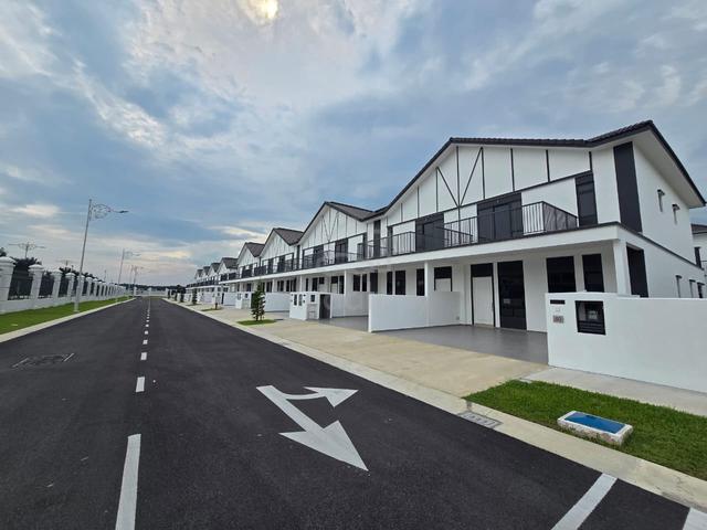 Eco Spring Double Storey Garden Terrace House 4bed Johor Bahru 1