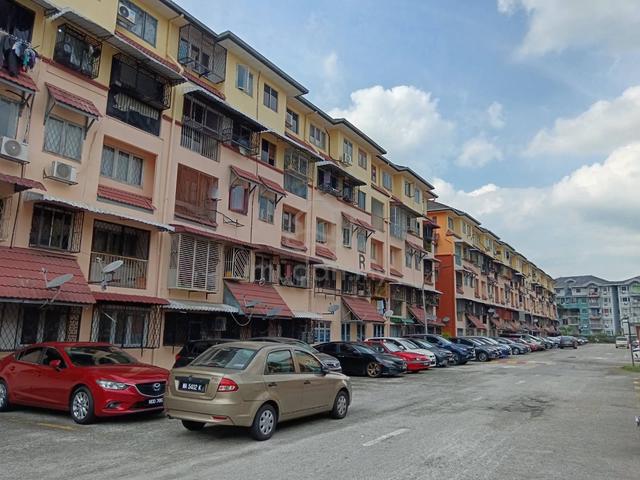 Dahlia Apartment (Ampang) 1