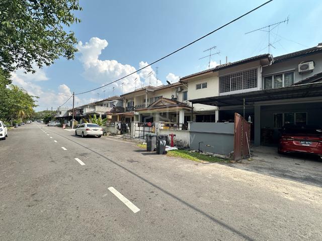 Kulai Sri Putri Dua Tingkat Teres 1