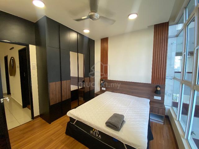 usj 1 Impian meridian New Renovated with ID Design- Fully furnished