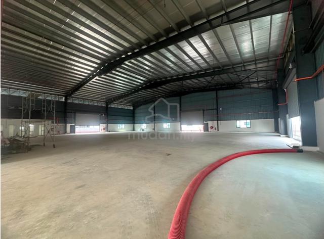 2-Adjoining 1.5 Storey Detached Factory Simpang Ampat FOR SALE 1