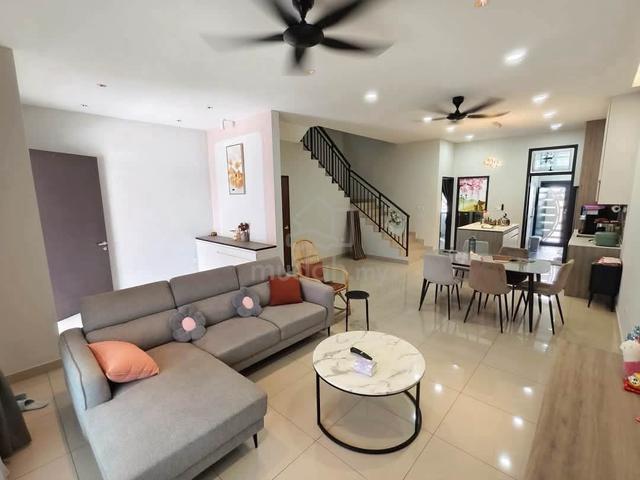 Impian Emas @Iconia Garden Double Storey Terrace House For Sales 1
