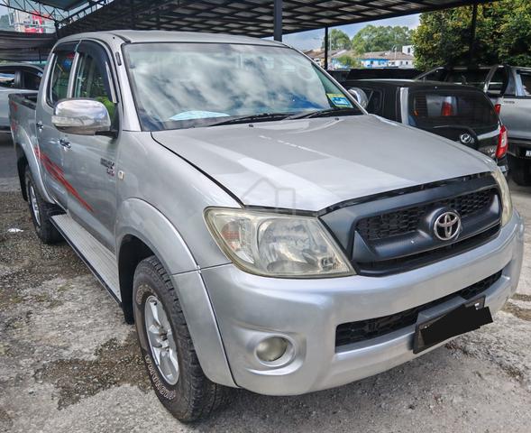 2011 Toyota HILUX 2.5 G (A) - 1