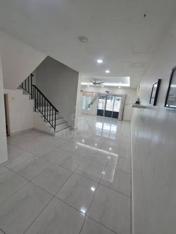 JP Perdana Cube166 End Lot Double Storey Terrace House GoodCondition 1