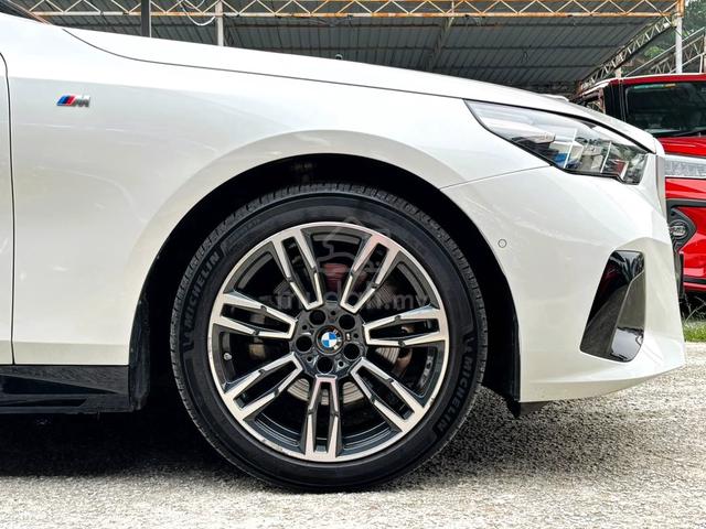BMW 520i 2.0 M SPORT G60 Reg 2025 Und Warranty - 5