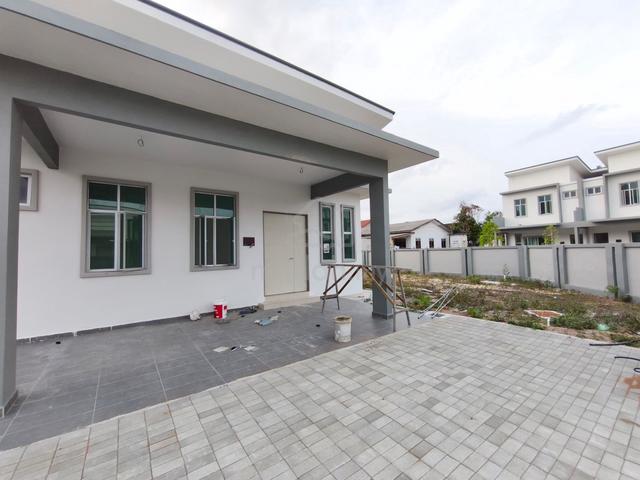 BERHAMPIRAN UMT/UNISZA, Semid Moden 4 Bilik, Freehold, Kawasan Hot 1