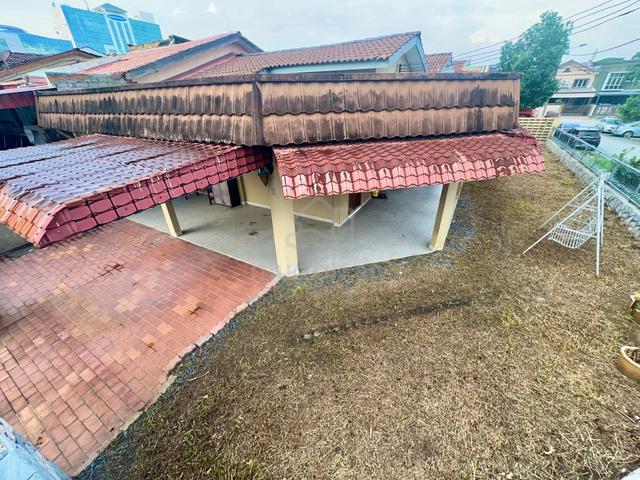 CORNER LOT SS5a Kelana Jaya Single Storey Terrace 3173 SQFT 1