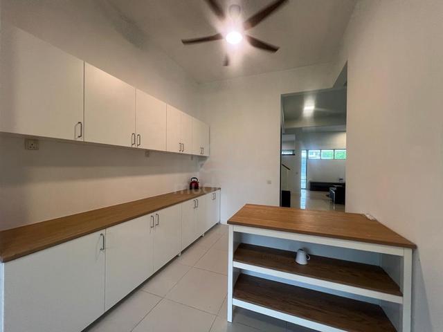 2-ꜱᴛᴏʀᴇʏ Chimes Corner @ Bandar Rimbayu | 4+1R4+1B | Fully Furnished 1