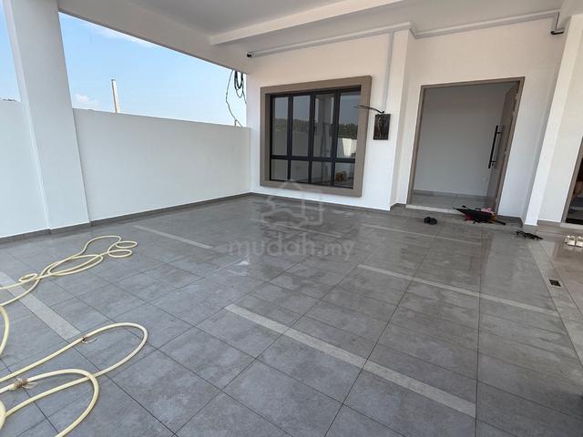 FREEHOLD Zero Deposit Gate🔥Double Storey Terrace Ayer Keroh Toll MITC 1