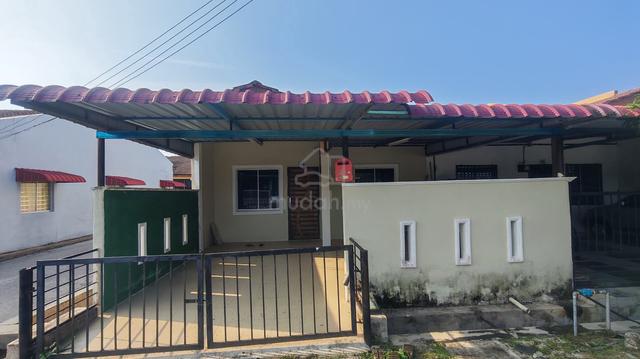 Endlot Teres Setingkat di Taman Nusa Puteri, Rompin 1