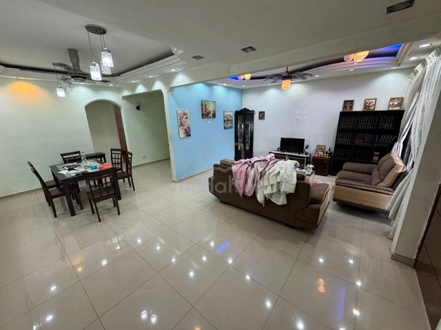 Megah Ria Double Storey House 4Bed 3Bath Fully Furnished @ Permas 1