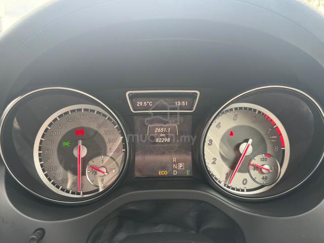 2013 Mercedes Benz CLA250 2.0 AMG 4 MATIC (CBU) - 4