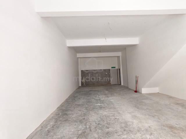 Taman Pelangi Avenue groundfloor 26x56 supersize 3 carparks ready now 1