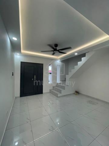 Fully Renovated 全屋翻新 ✅ Fully Tiled Car Porch & House 1