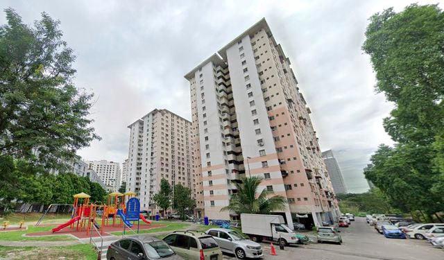 Partially Furnished Selangor Kota Damansara Room For Rent 1