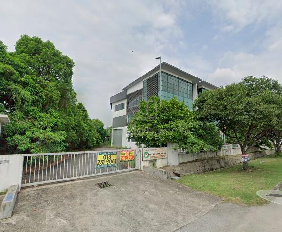 [BELOW MARKET 1.3M] 3 Storey Semi-D Factory High rental Kemuning 1