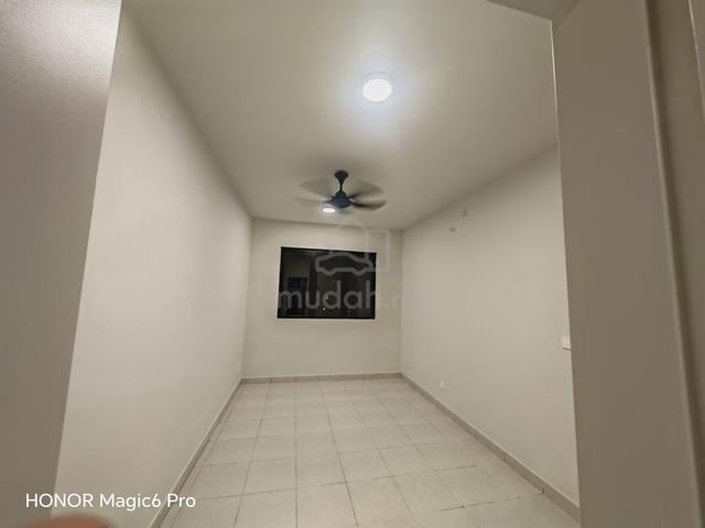Residensi Max 1
