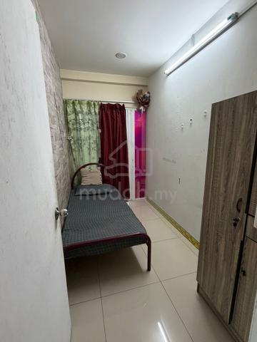 Nice Single Room balcony, Male,Seri Puteri Condo, 1Min Cheras lrt 1