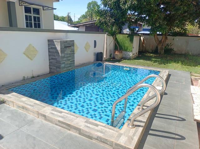 Partially Furnished|Swimming Pool | Semi D Cantik | Below Market Value 1