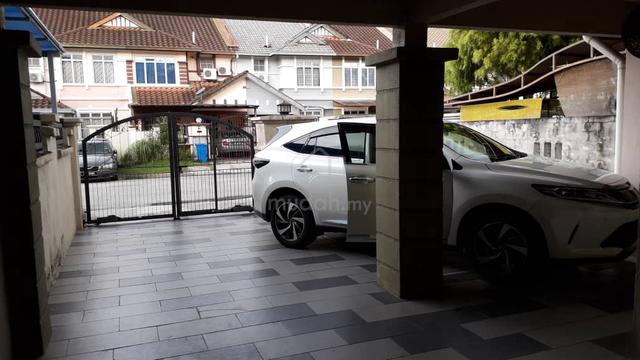Limited Kota Kemuning Basic Unit Type Double Sty House for Sales 1