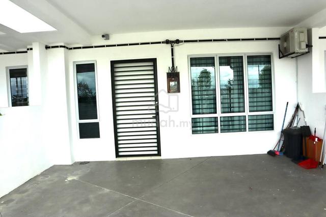 RUMAH CANTIK Facing Open TIARA SENDAYAN 1