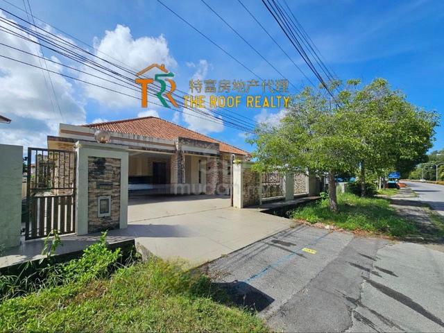 Beautiful Single Storey Bungalow at Luak 1
