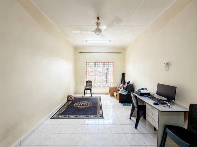 Pangsapuri Seroja (Shah Alam) 1