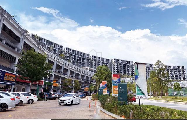 Shoplot for rent at Radia Residences Bukit Jelutong 1