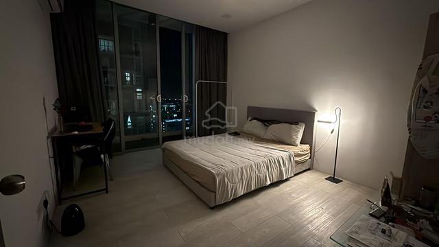 Medium room 1