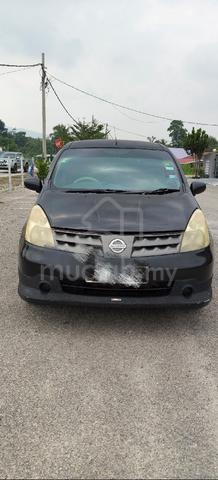 2011 Nissan GRAND LIVINA 1.6 IMPUL MC FACELIFT (M) - 2