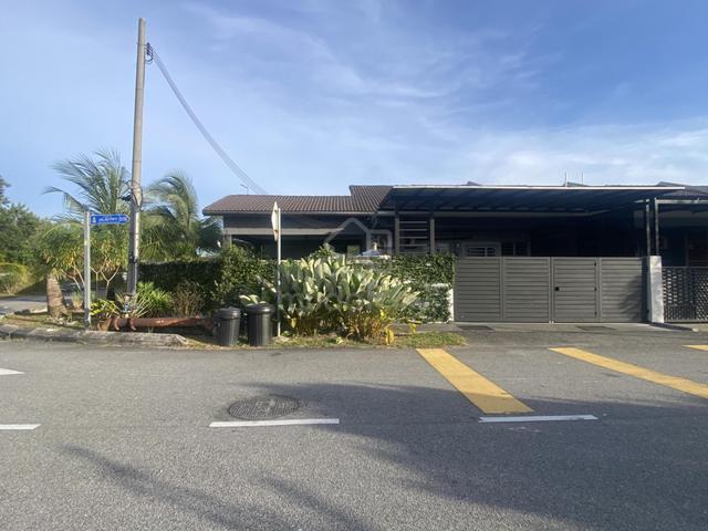 RENOVATED CORNER 1 Sty Taman Bentara Jalan Pipit 46x70ft Rimbayu 1