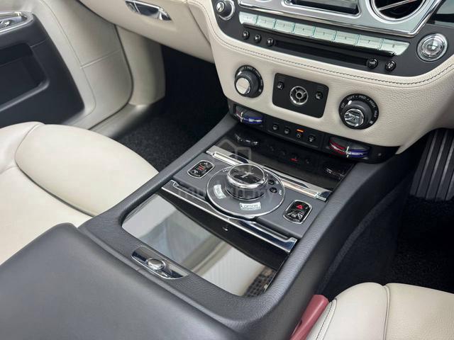 2017 Rolls Royce GHOST 6.6 V12 SWB SPEC (A) - 4