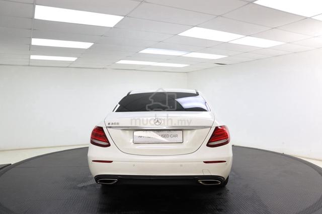 2019 Mercedes Benz E-CLASS 2.0 200 Sportstyle - 4