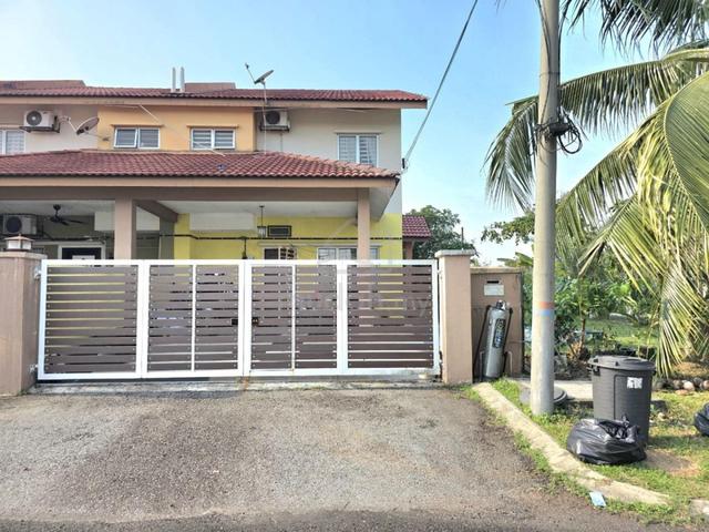 CORNER LOT 2 Storey Terrace Taman Idaman Murni, Salak Tinggi, Sepang 1