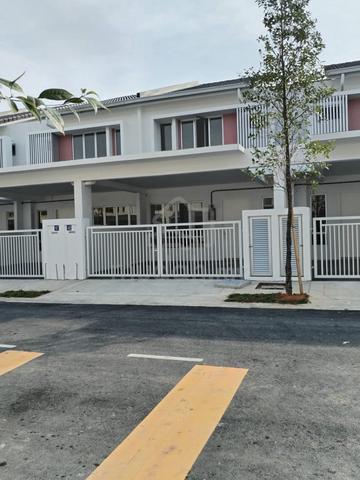 2 sty Tiara Sendayan Basic Rent | S2 | Sendayan | KLIA | Enstek | KLIA 1