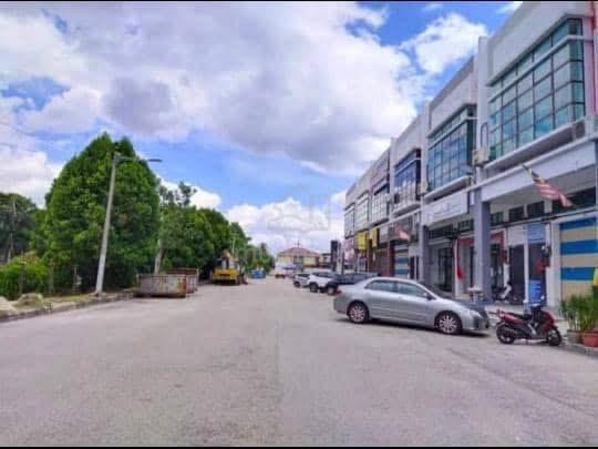 Muar Taman Indah shop for rent 1
