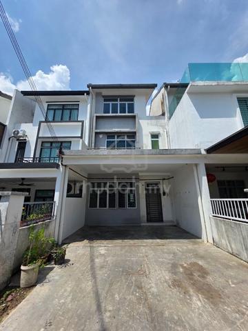 3 Storey Terrace House Taman Pulai Mutiara For Sale 1
