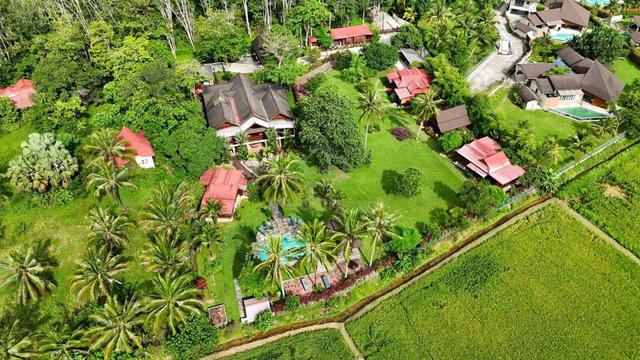6 Well Maintained Authentic Malay Villa at Makam Mahsuri Langkawi 1