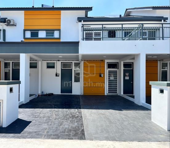 Townhouse (Ground Floor Unit), Kita Mesra@Cybersouth 1